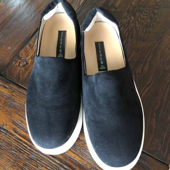 Steve Madden - Picture 3 of 6